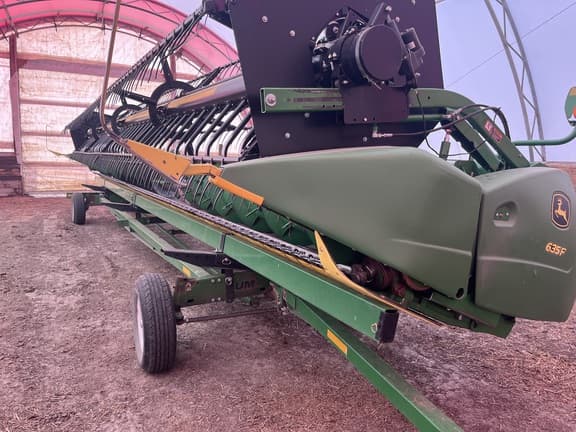 Image of John Deere 635F equipment image 2