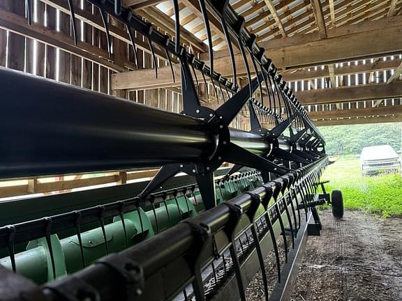 Image of John Deere 635F equipment image 4
