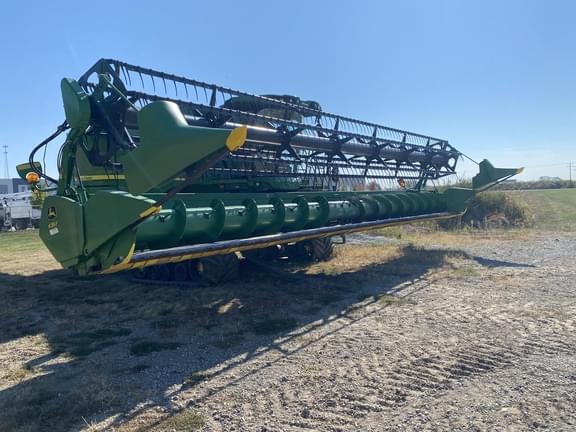 Image of John Deere 635F Primary image