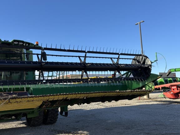 Image of John Deere 635FD equipment image 2