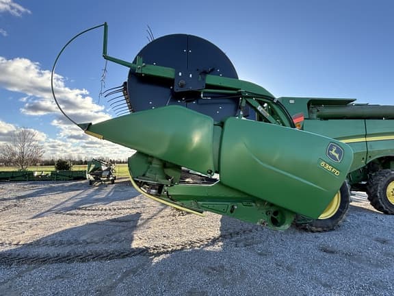 Image of John Deere 635FD equipment image 4