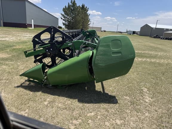 Image of John Deere 640D equipment image 3