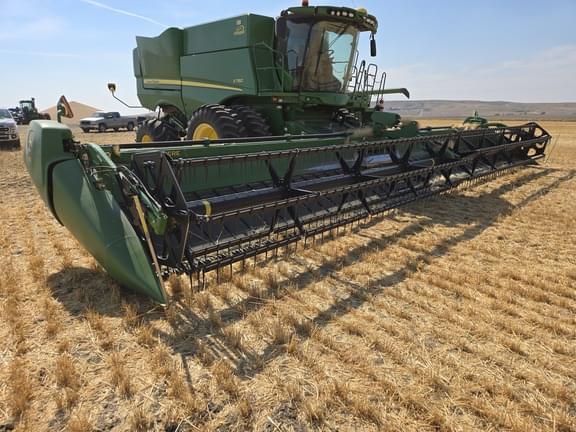 Image of John Deere 640D equipment image 1