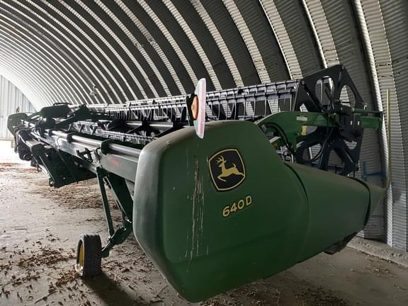 Image of John Deere 640D equipment image 2