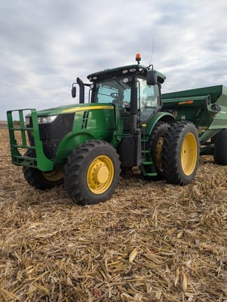 2012 John Deere 7200R Equipment Image0