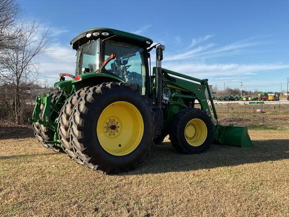 Image of John Deere 7215R equipment image 2