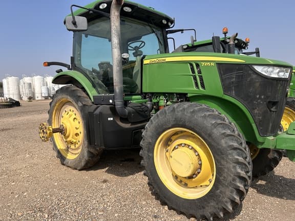 Image of John Deere 7215R Primary image