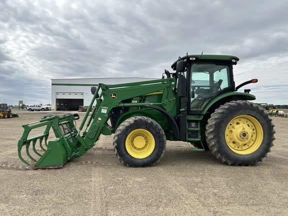 Image of John Deere 7215R equipment image 4