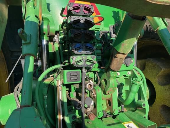 Image of John Deere 7260R equipment image 2