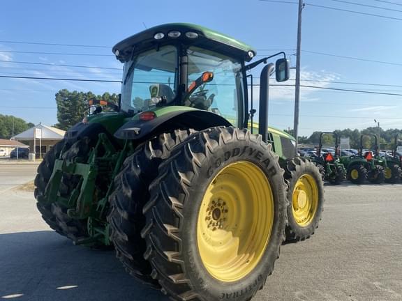 Image of John Deere 7260R equipment image 3