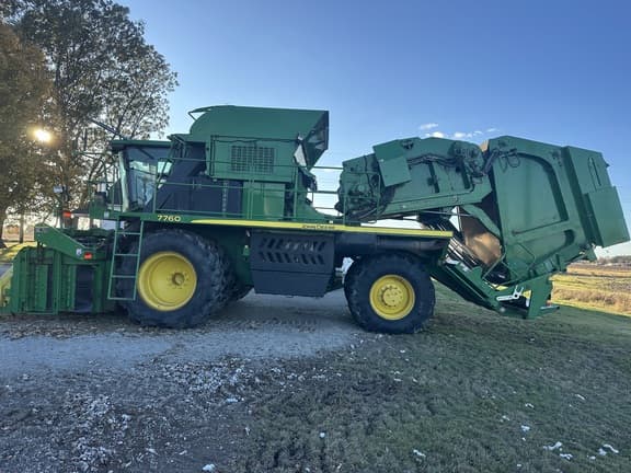 Image of John Deere 7760 equipment image 2