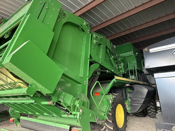 Image of John Deere 7760 equipment image 3