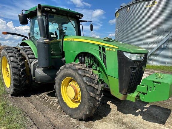 2012 John Deere 8235R Equipment Image0