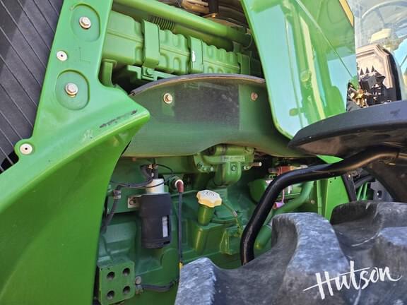 Image of John Deere 8285R equipment image 4