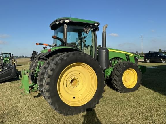 Image of John Deere 8285R equipment image 3