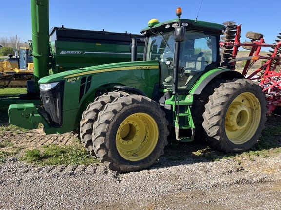 2012 John Deere 8310R Equipment Image0