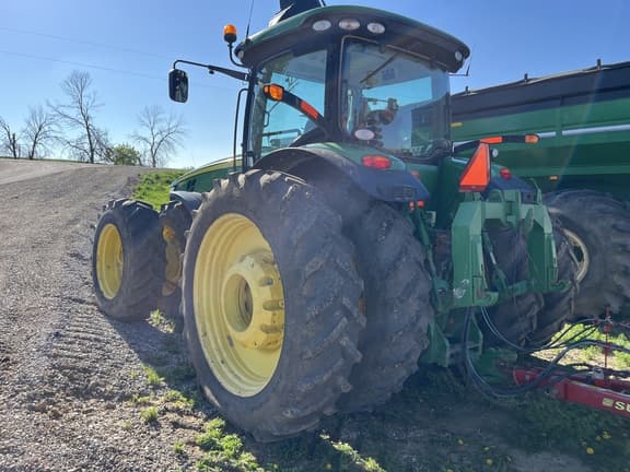 Image of John Deere 8310R equipment image 3