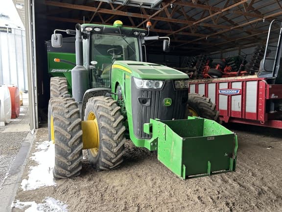 Image of John Deere 8335R equipment image 1