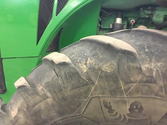 Image of John Deere 8335R equipment image 4