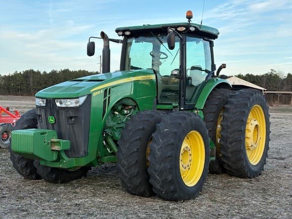 Image of John Deere 8335R equipment image 2