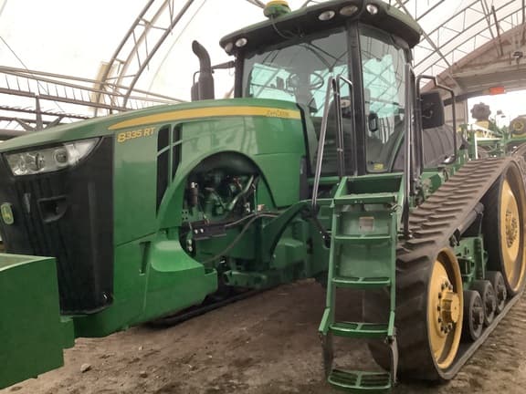 Image of John Deere 8335RT equipment image 4