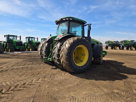 Image of John Deere 8360R equipment image 4