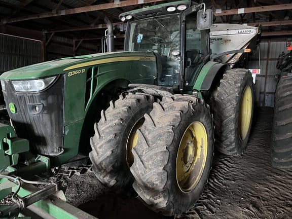 2012 John Deere 8360R Equipment Image0