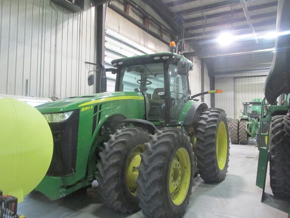 2012 John Deere 8360R Equipment Image0