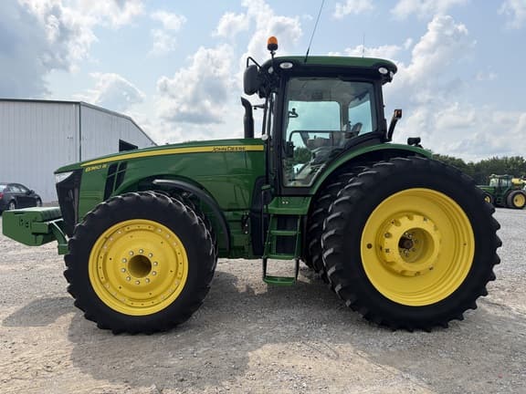 Image of John Deere 8360R equipment image 1