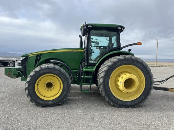 Image of John Deere 8360R equipment image 1