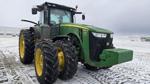 2012 John Deere 8360R Equipment Image0