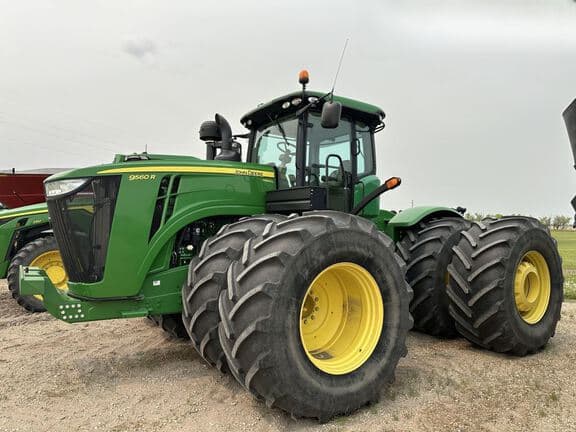 Image of John Deere 9560R equipment image 1
