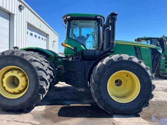 Image of John Deere 9560R equipment image 3
