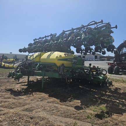 Image of John Deere DR24 Primary image