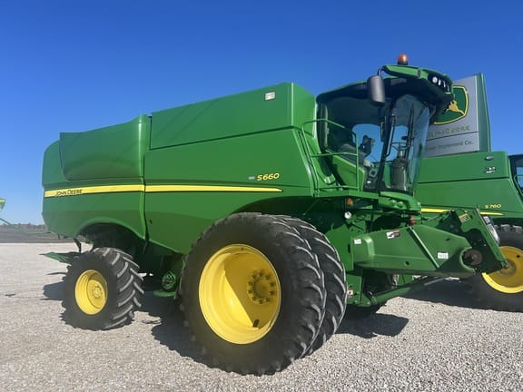 2012 John Deere S660 Equipment Image0
