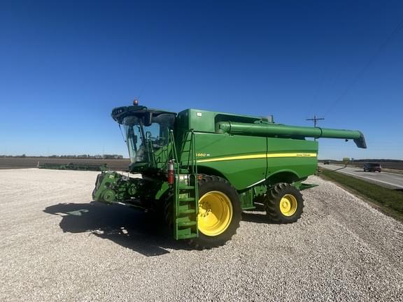 Image of John Deere S660 equipment image 4