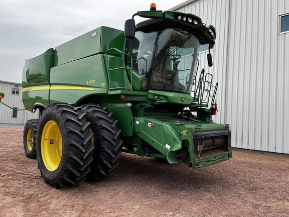2012 John Deere S660 Equipment Image0