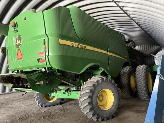 Image of John Deere S670 equipment image 3