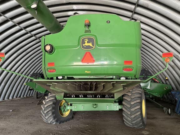 Image of John Deere S670 equipment image 4