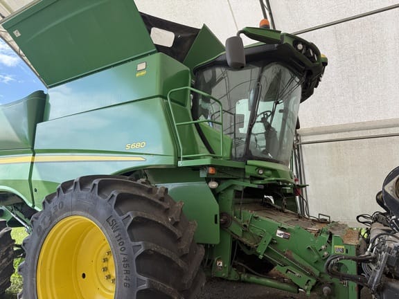 Combines image
