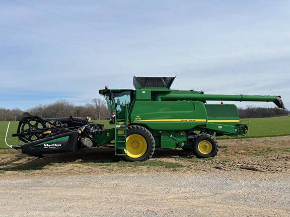 2012 John Deere T670 Equipment Image0