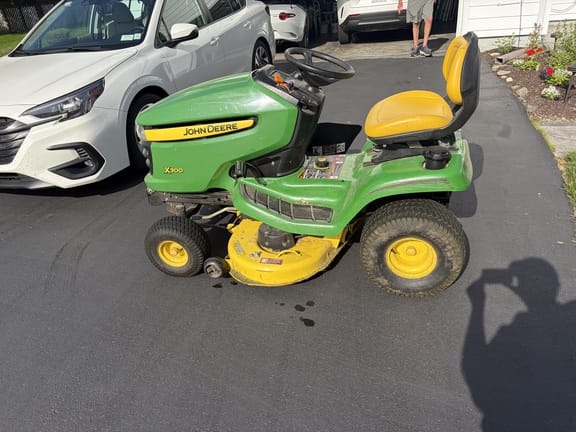 2012 John Deere X300 Equipment Image0