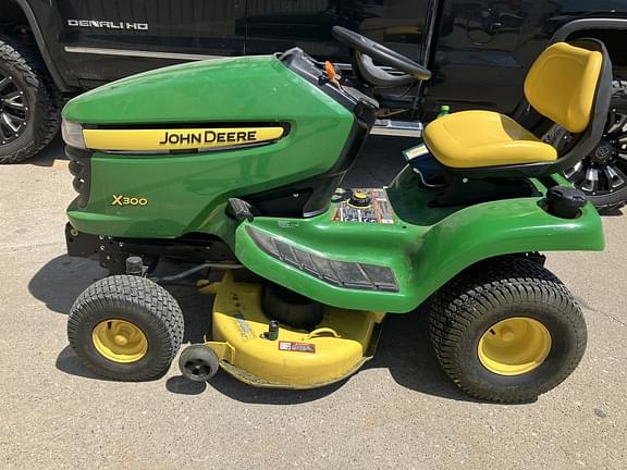 Image of John Deere X300 Primary image
