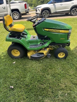 2012 John Deere X300 Equipment Image0