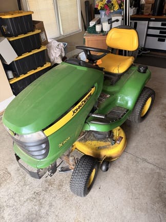 2012 John Deere X304 Equipment Image0