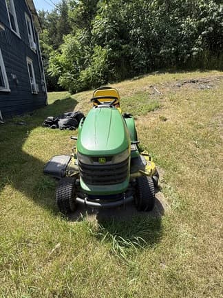 Image of John Deere X320 equipment image 1