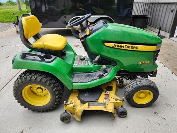 2012 John Deere X530 Equipment Image0