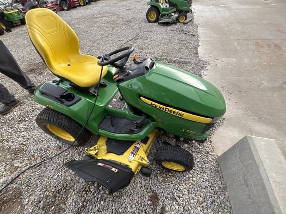 Image of John Deere X534 equipment image 4