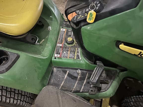 Image of John Deere X534 equipment image 4