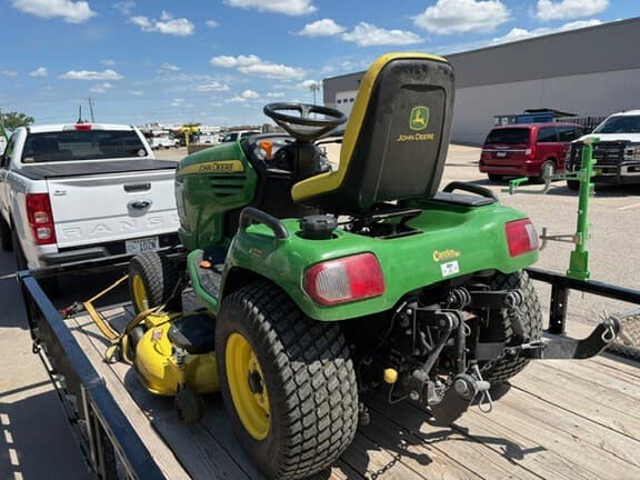 Image of John Deere X724 equipment image 4